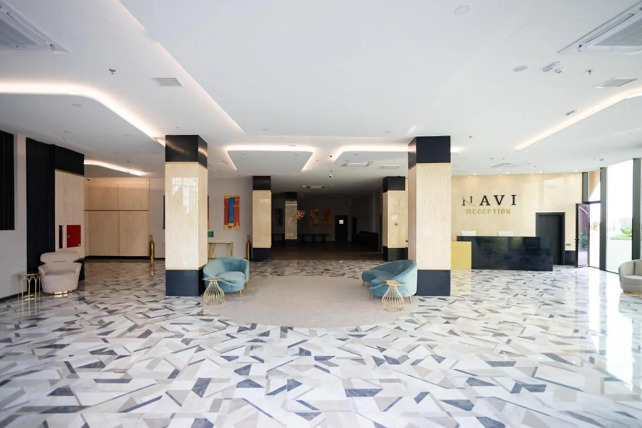Navi Aparthotel Batumi 0*,